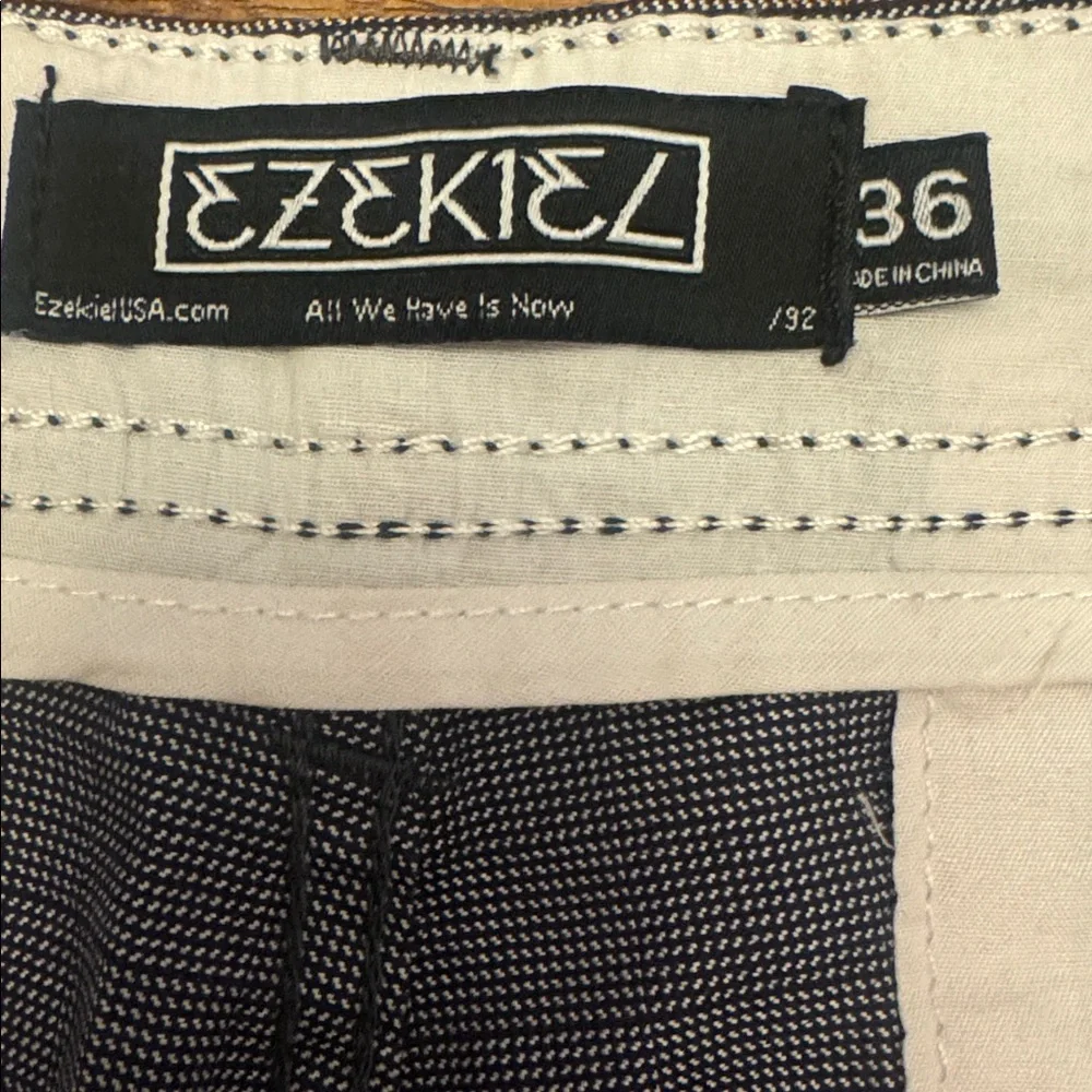 Ezekiel Men's Slate Gray Flat-Front Shorts, Size 36, NWT - Picture 2 of 5